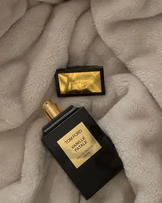보는 즐거움도 한몫하는 향수🔮 이미지