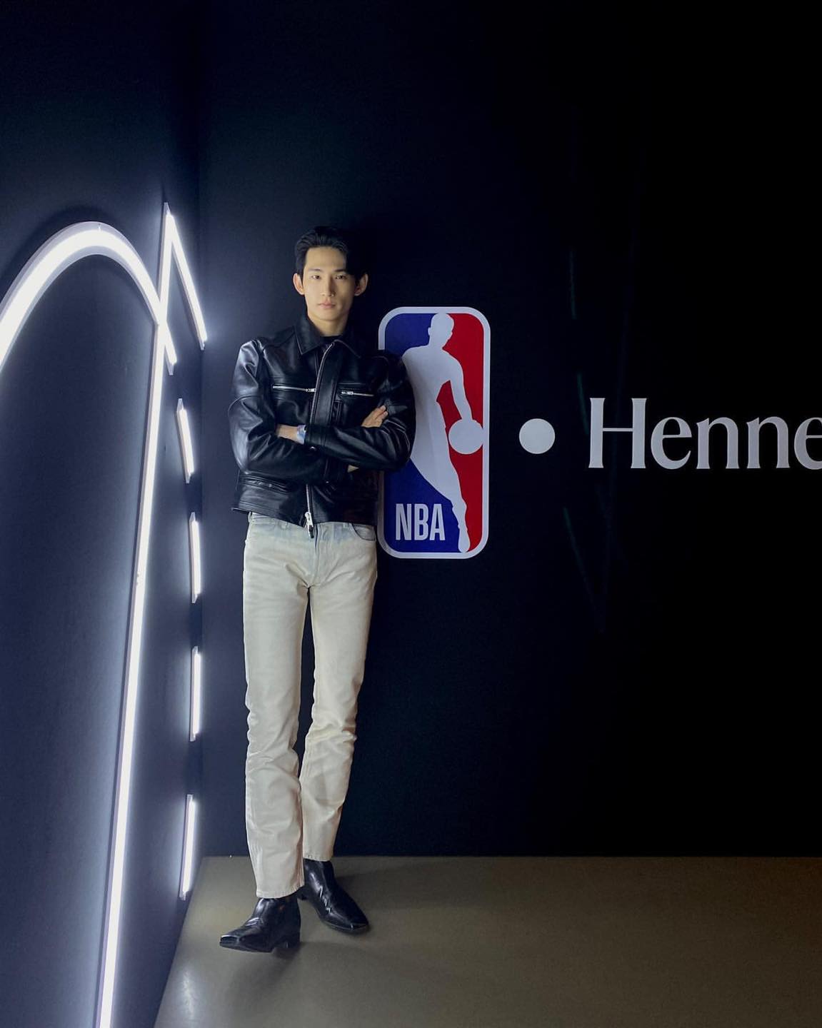 툭 걸쳐도 태나는 박형섭 기럭지🕺🏻 이미지9