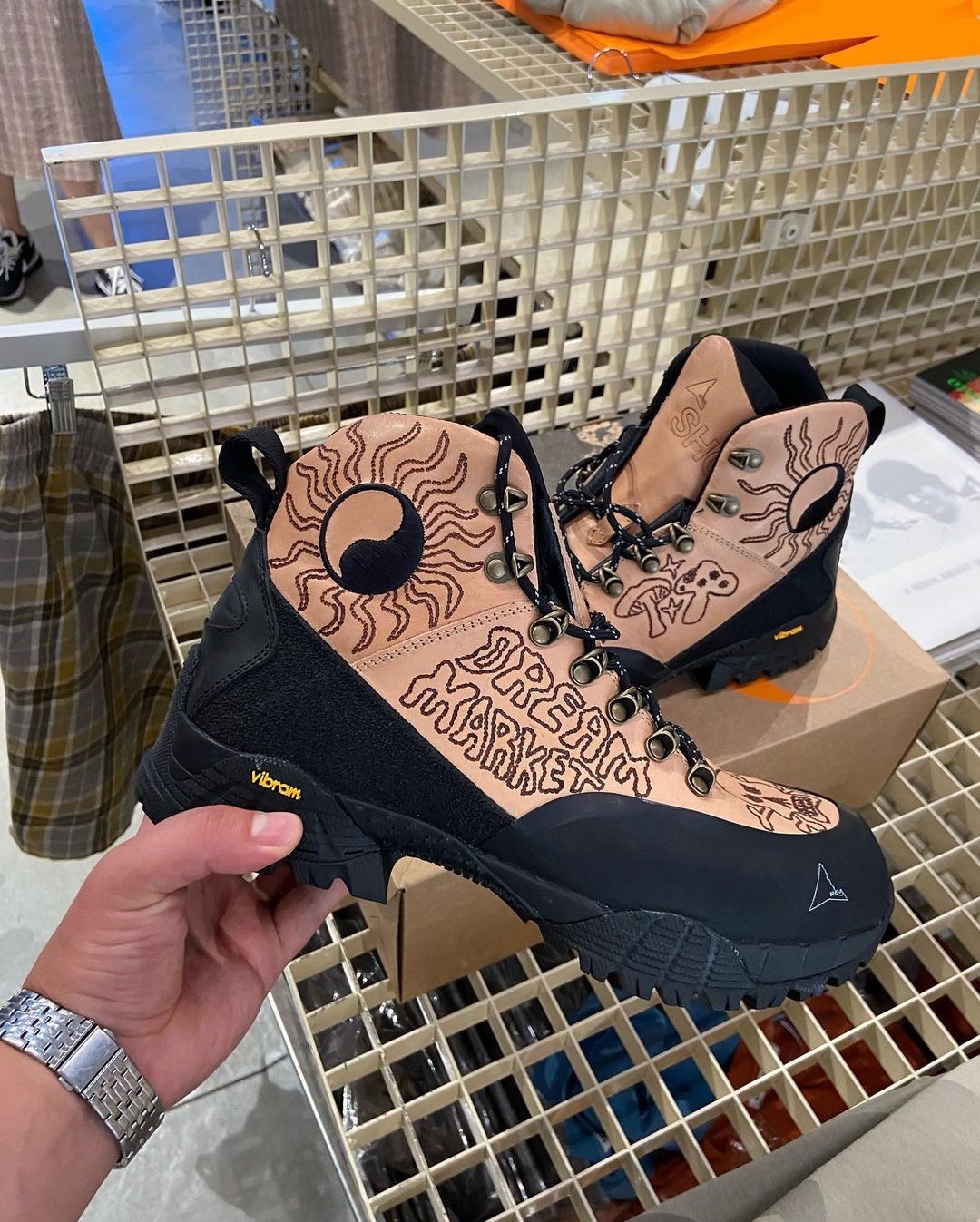 안쓰는 브랜드 없는 비브람 존재감🚶🏻‍♂️​ 이미지5