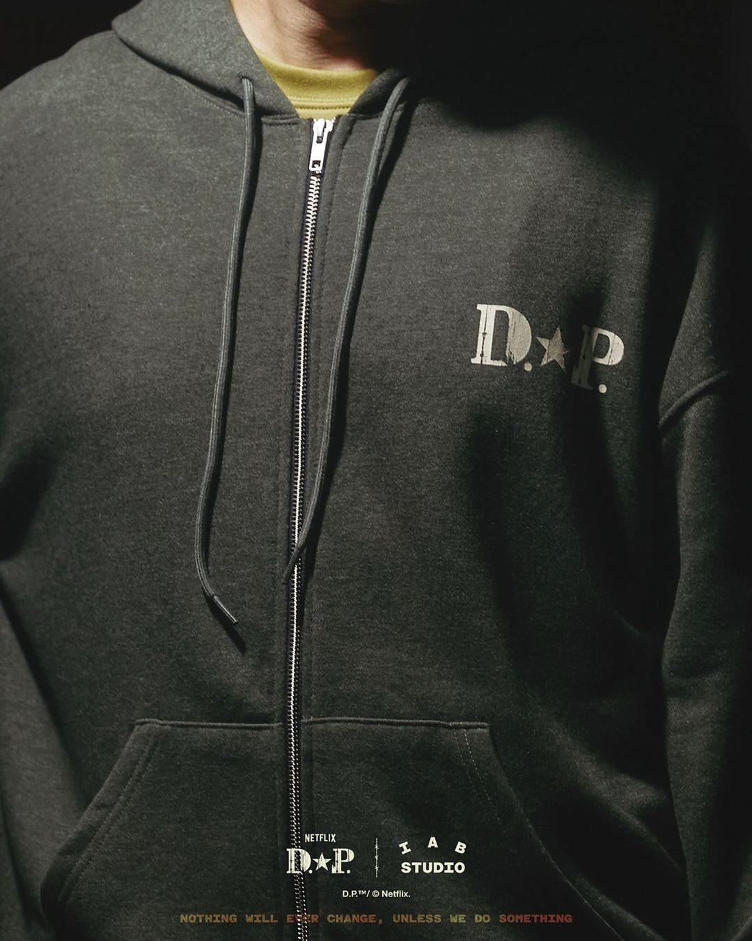 아이앱 x D.P. 바람막이 예쁜데? 🪖🫡 이미지6