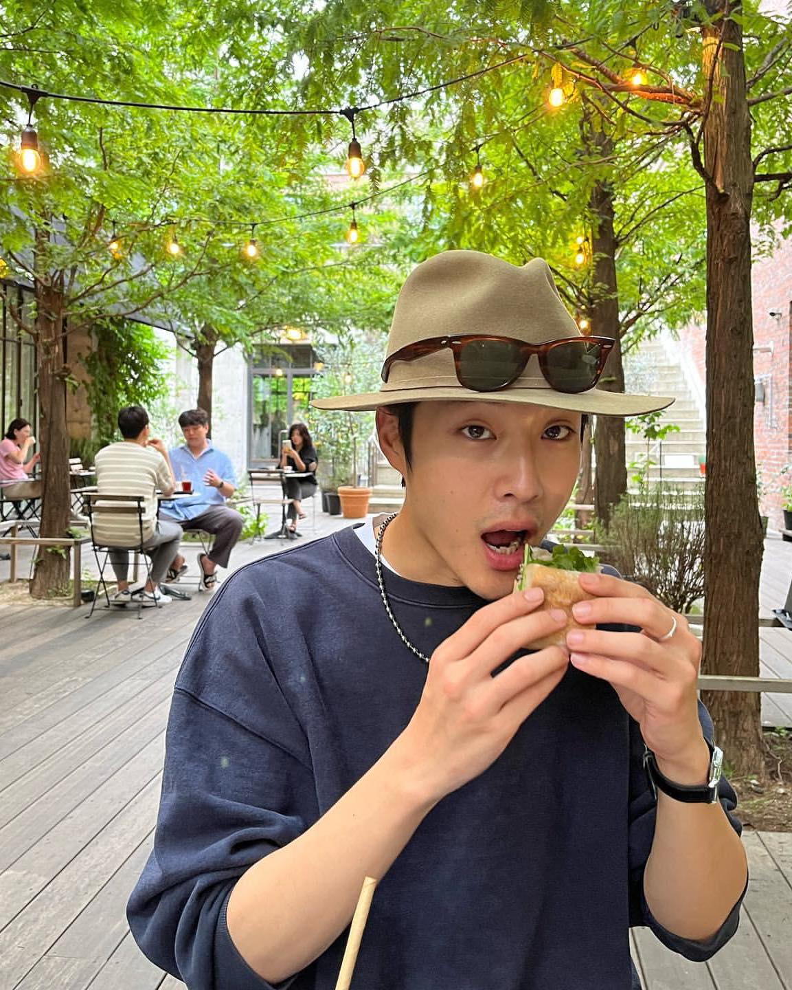 형들처럼 도전하는 페도라🎩 이미지3