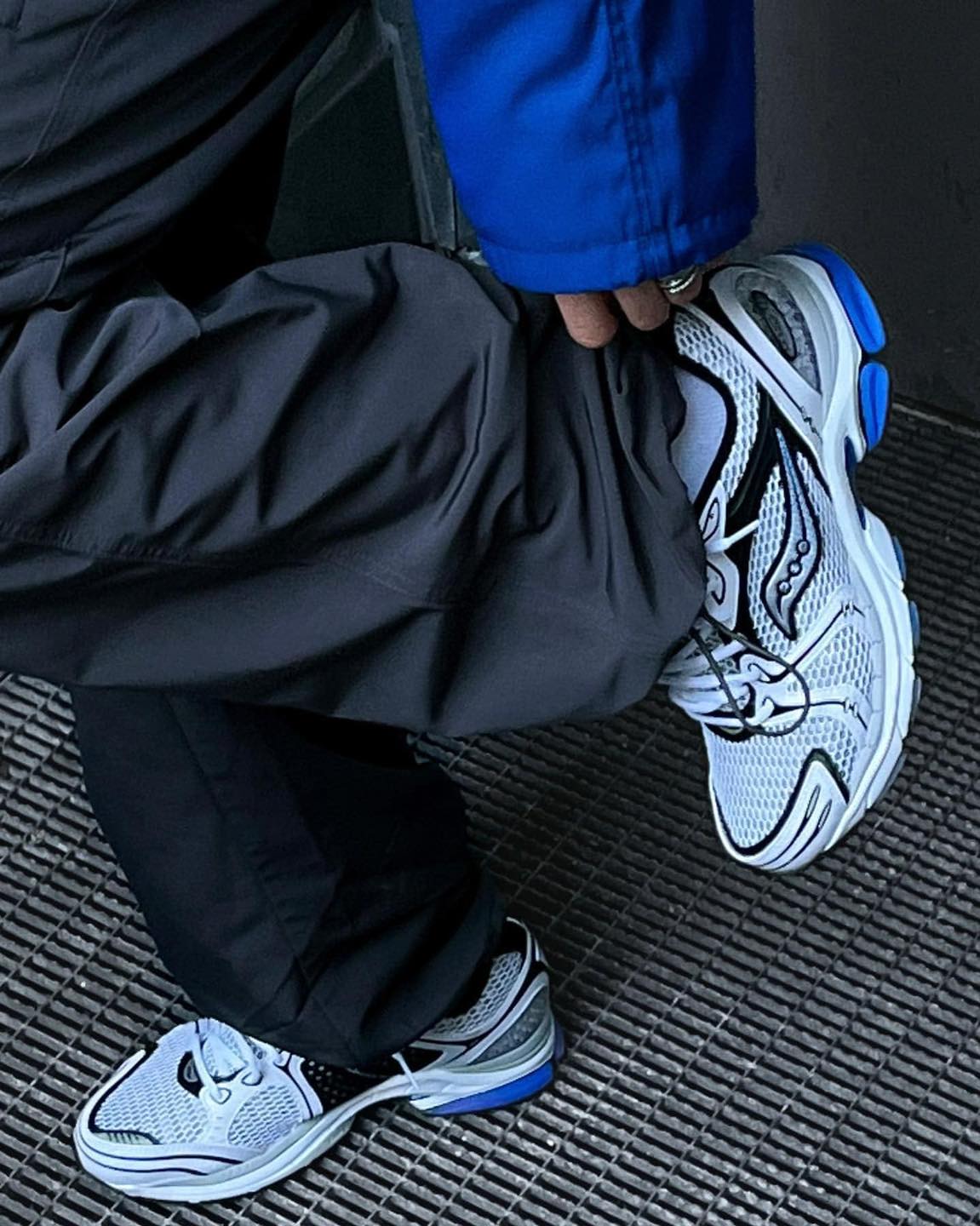 메틸릭한 써코니 괜찮네👟🏃 이미지8