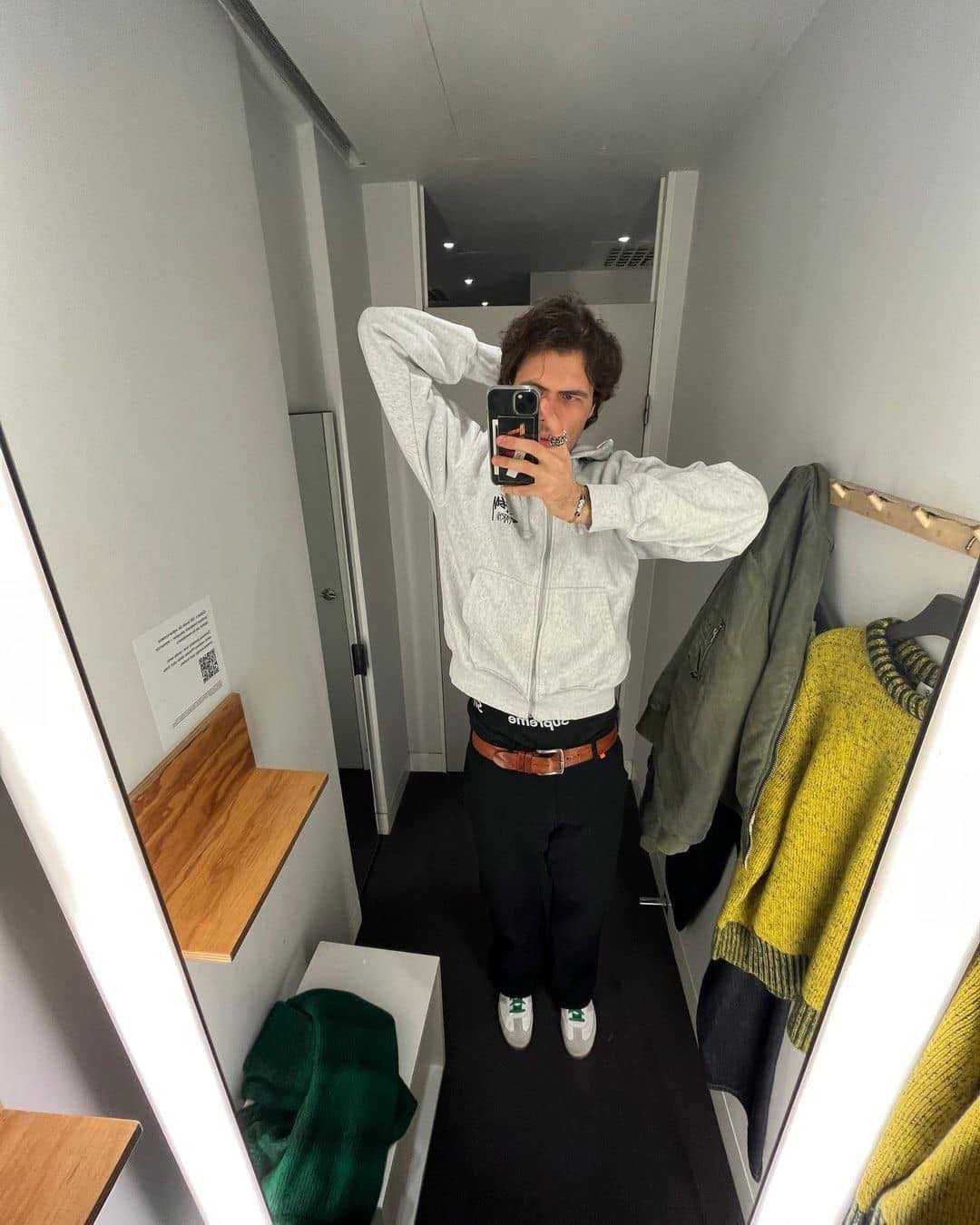 검정 슈프림 빤스로 대동단결🥷 이미지8