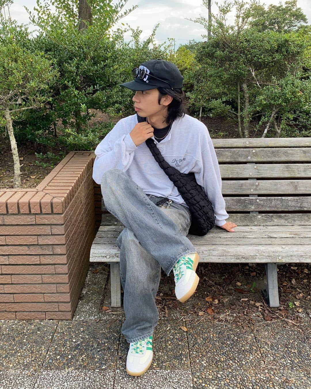 코스 퀼팅백은 블랙이지💣 이미지9