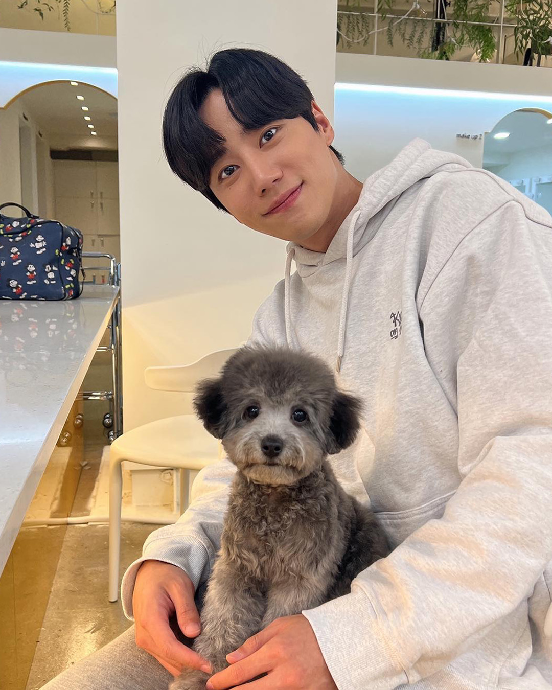 다가오는 봄 남친룩은 이준영 참고📸🌼 이미지3