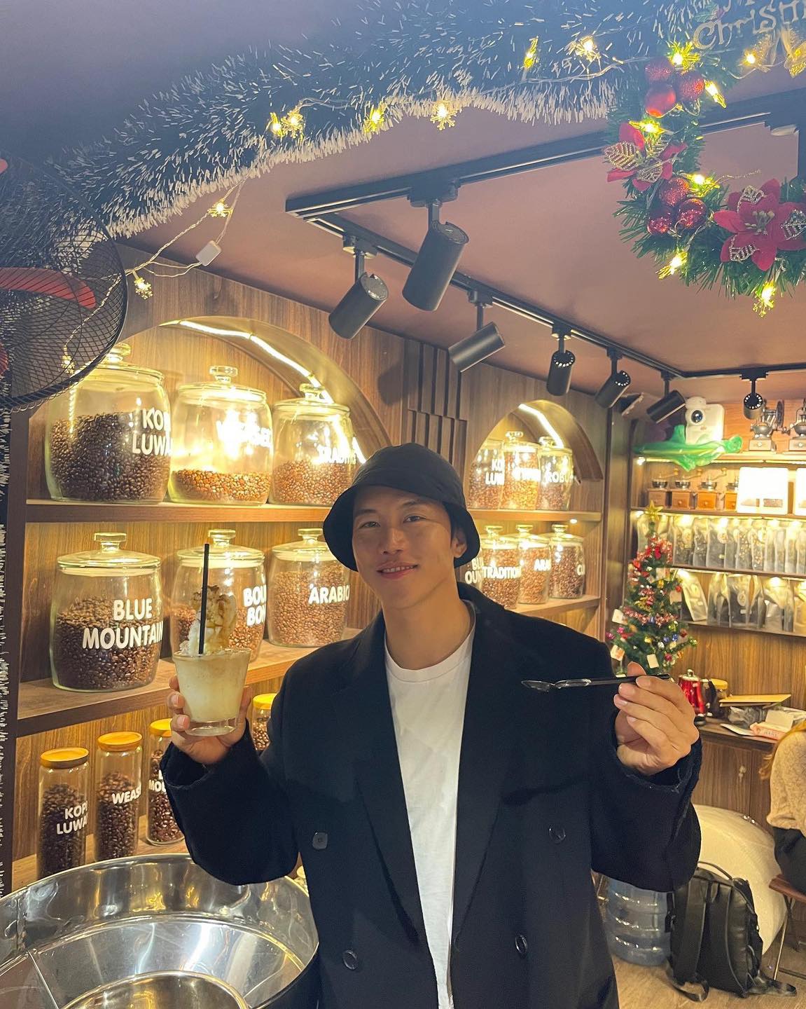 깔끔하게 코디하는 음문석 데일리👔 이미지8