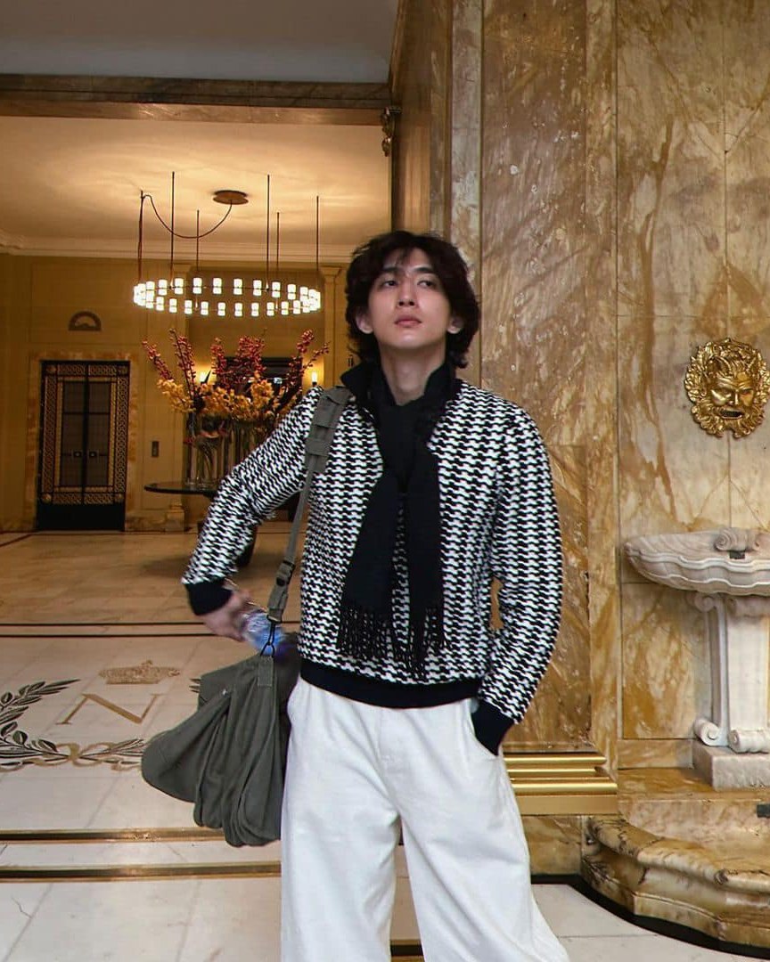 심플한 머플러로 센스 더해🧣 이미지