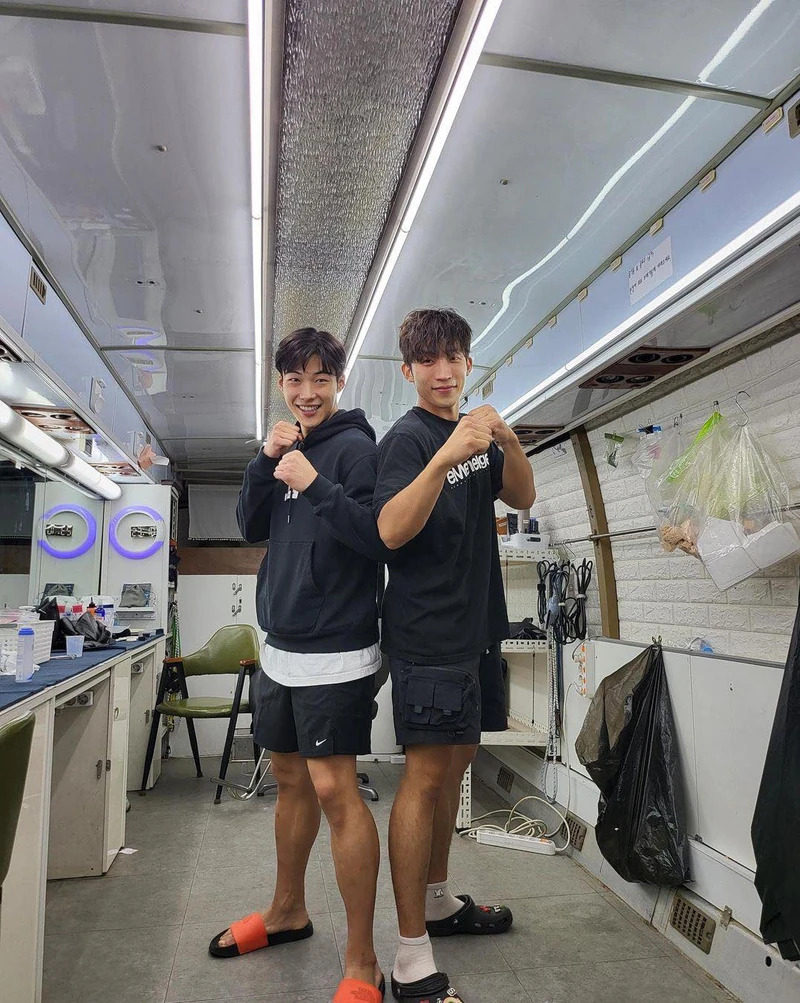 요즘 케미터진 사냥개들 건우진🥊 이미지2
