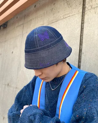 봄바람에 살랑 앉은 나비자수🦋 이미지