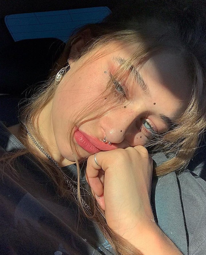 제이든 스미스가 만났던 사람들을 ARABOJA👙📸⁠
⁠
윌 스미스의 아들 제이든 스미스가 여자친구 사브 자다와 함께 찍은 사진을 스토리에 업로드해 화제입니다. 이전부터 여러 유명 셀럽들과 꾸준히 연애를 했던 제이든 스미스의 여자친구 & 전 여자친구들을 슬라이드로 확인하세요✅⁠
⁠
1 + 2 + 3. 사브 자다 Sab Zada⁠
⁠
4. 오데사 애들런 Odessa Adlon⁠
⁠
5 + 6. 사라 스나이더 Sarah Snyder⁠
⁠
7 + 8. 카일리 제너 Kylie Jenner⁠
⁠
9 + 10. 소피아 리치 Sofia Richie⁠ 이미지4