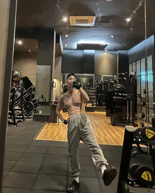 운동뽐뿌 유발 상탈 장인들💪🏼 이미지