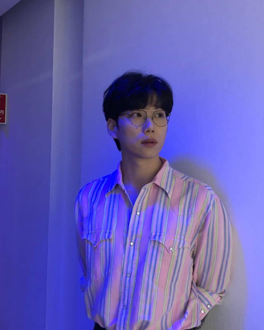 안경 + 셔츠 조합 킹정🤓 이미지"