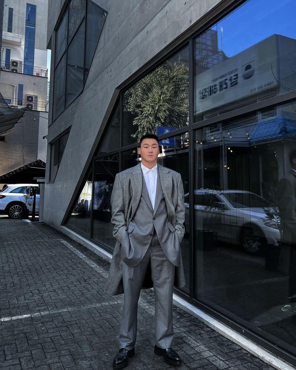 넓은 어깨가 든든한 양다일 패션💪 이미지5