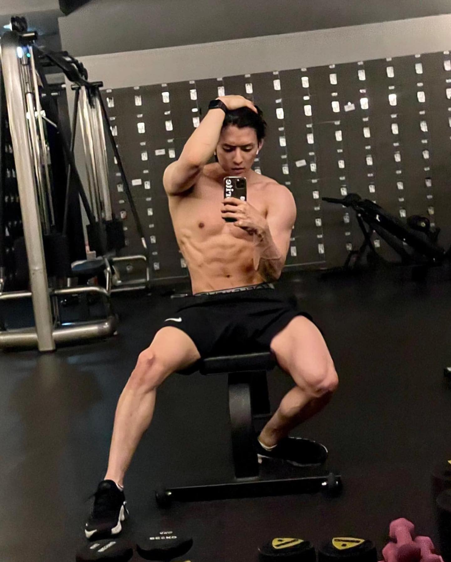 잘생기면 운동 금지라니깐..🚫 이미지6