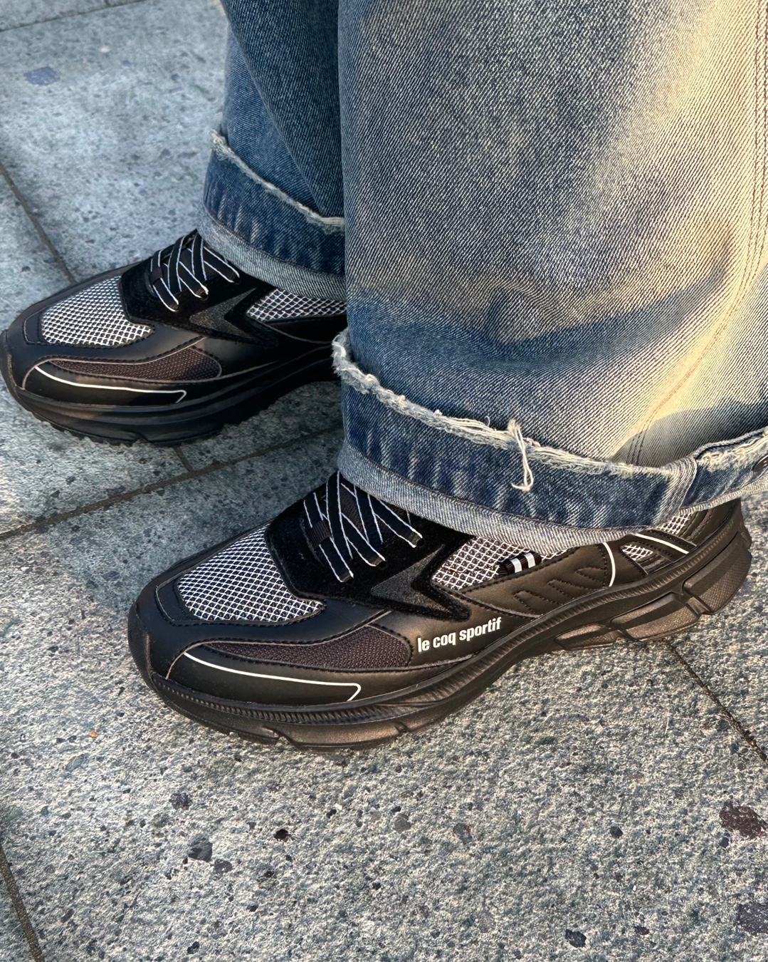 르꼬끄 스테디셀러🐓 카디엄하입👟​
트렌디한 쉐입 + 3M 웨빙으로 테크니컬 포인트🦶🔥 #광고​ 이미지10