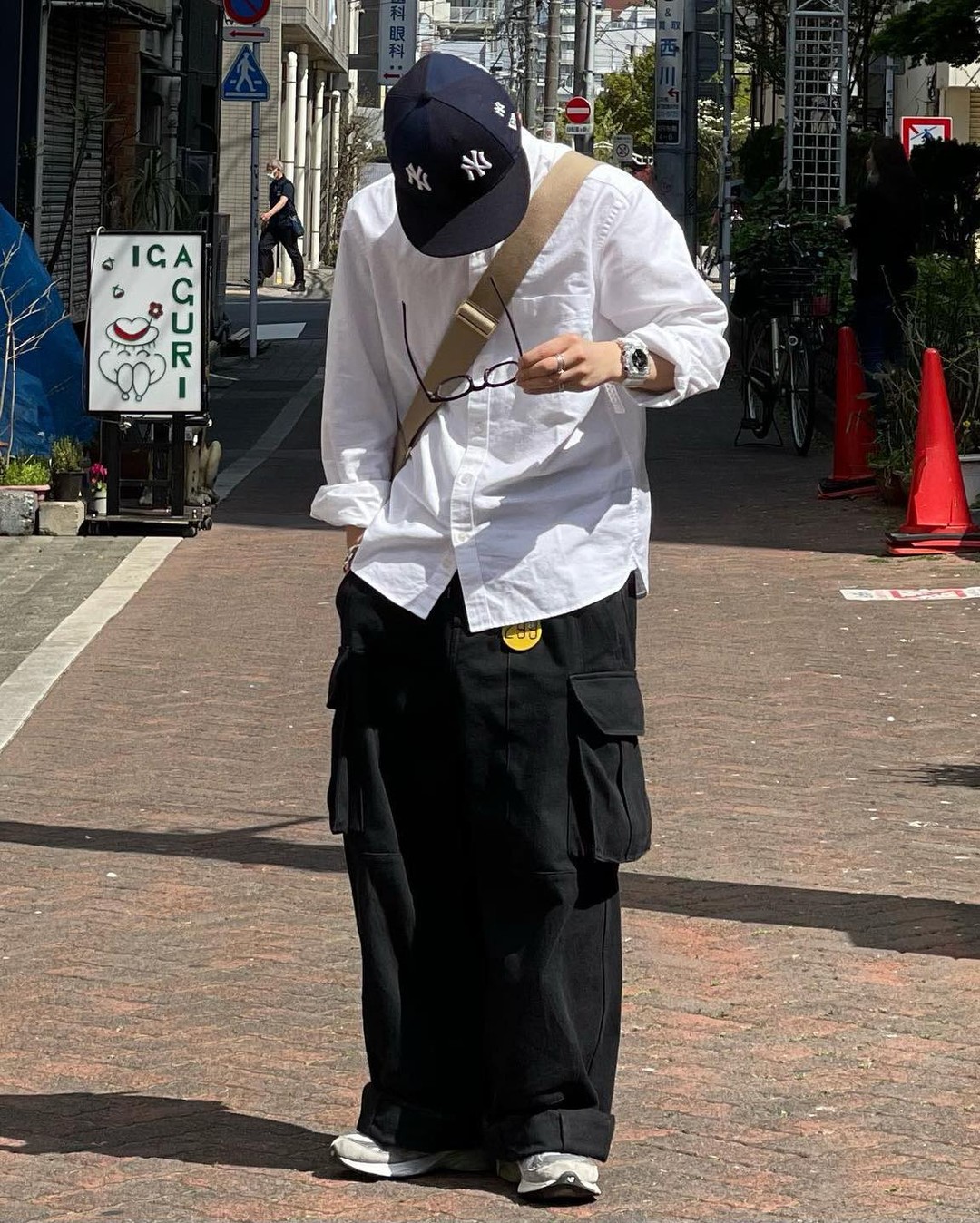 화이트 셔츠 소중하지🌫 이미지