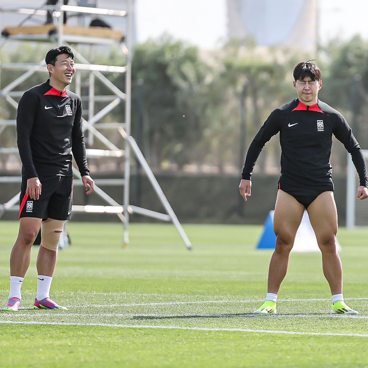 장난 없는 인자강 이강인의 하체🇰🇷🏋️‍♂️아시안컵 국가대표팀은 트레이닝 중⚽️ 이미지