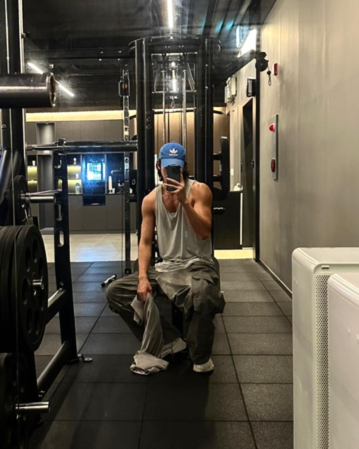 이수혁은 몸도 사기캐네🏋️ 이미지5