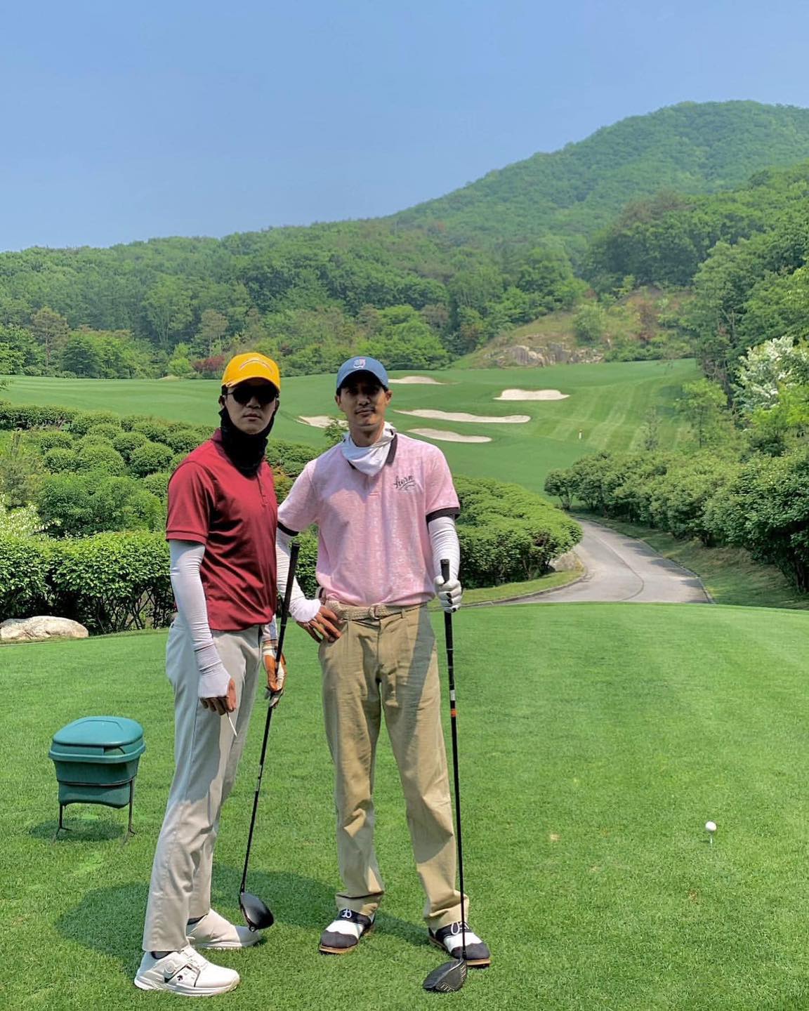 뇌섹남 절친들 카라티 코디⛳️👔 이미지