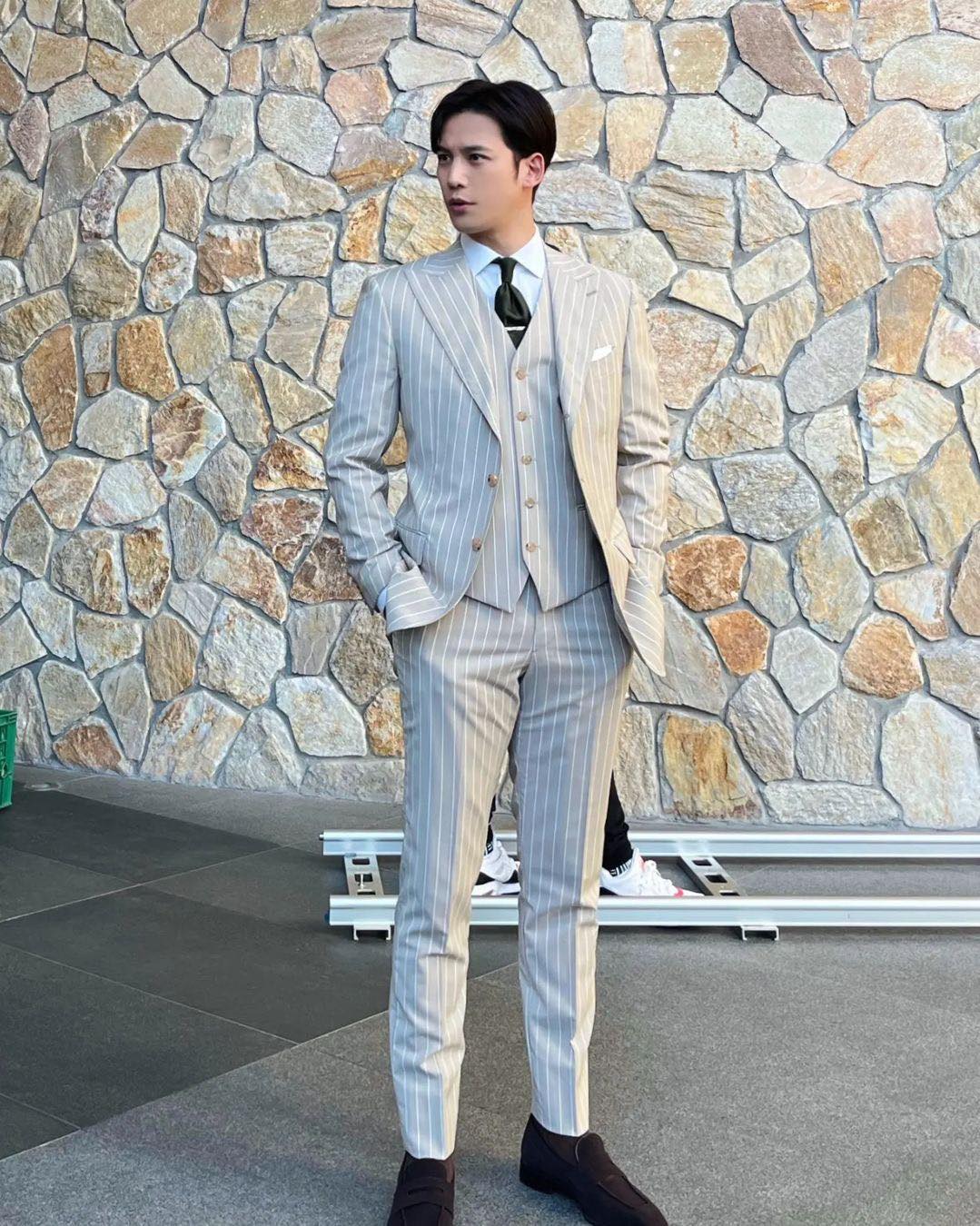 박기웅의 단정한 클래식룩 참고👔 이미지3