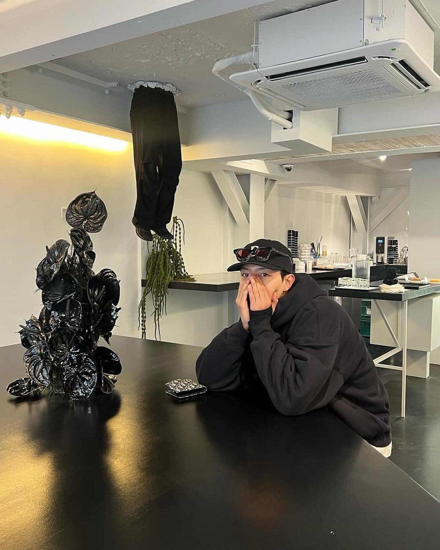 이정신의 깔쌈한 후드에 볼캡😎 이미지