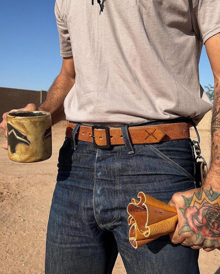 수컷향 진하게 풍기는 스타일링🎯 이미지