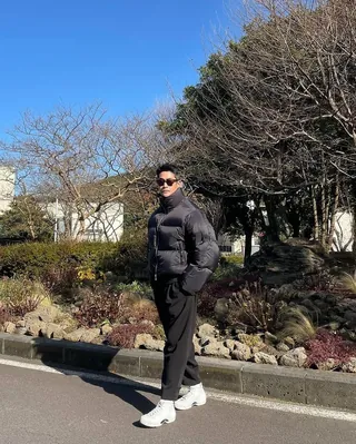 겨울에도 선글라스 써주자🕶️​ 이미지