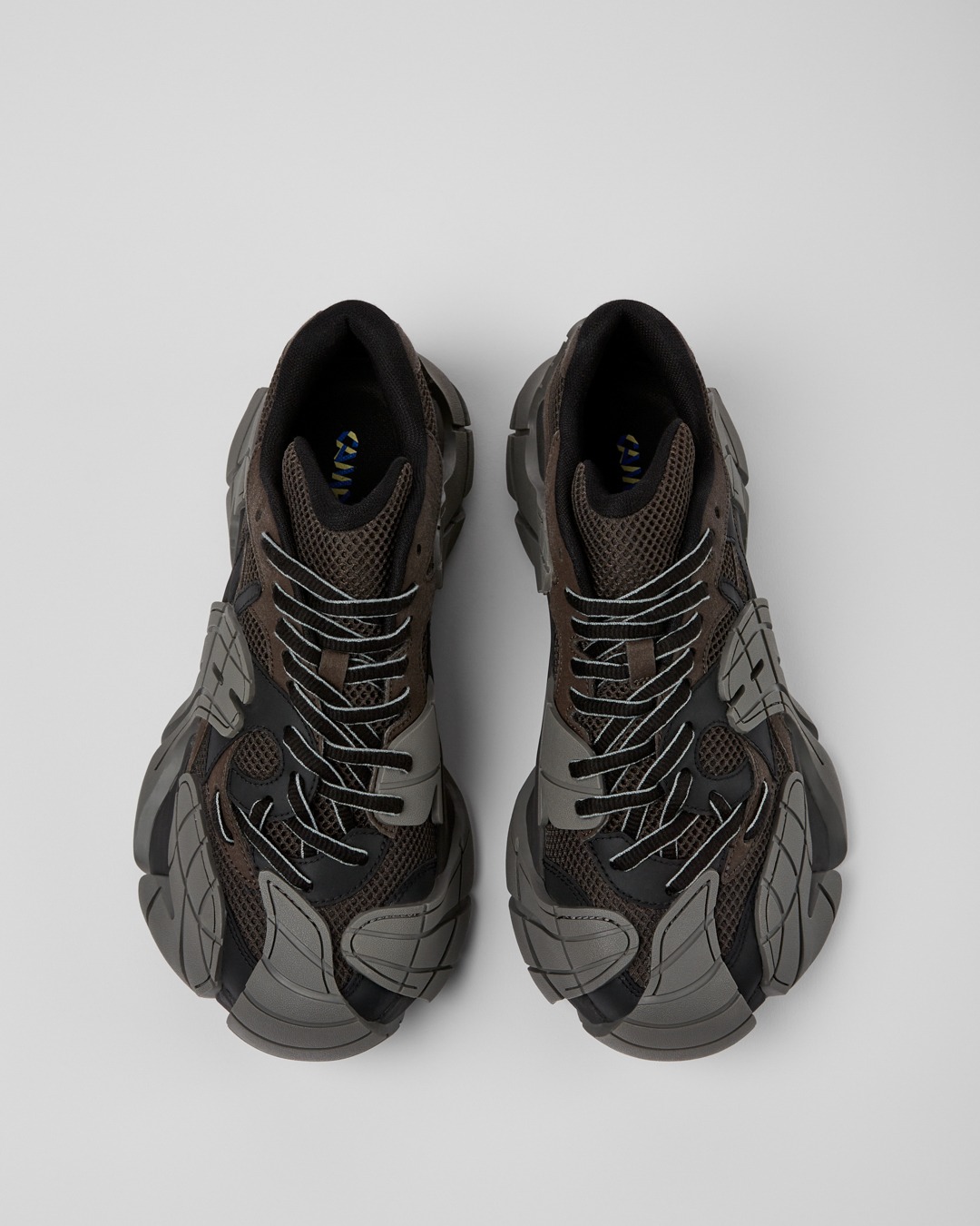 기대되는 캠퍼 스니커즈🦵🥾 이미지3