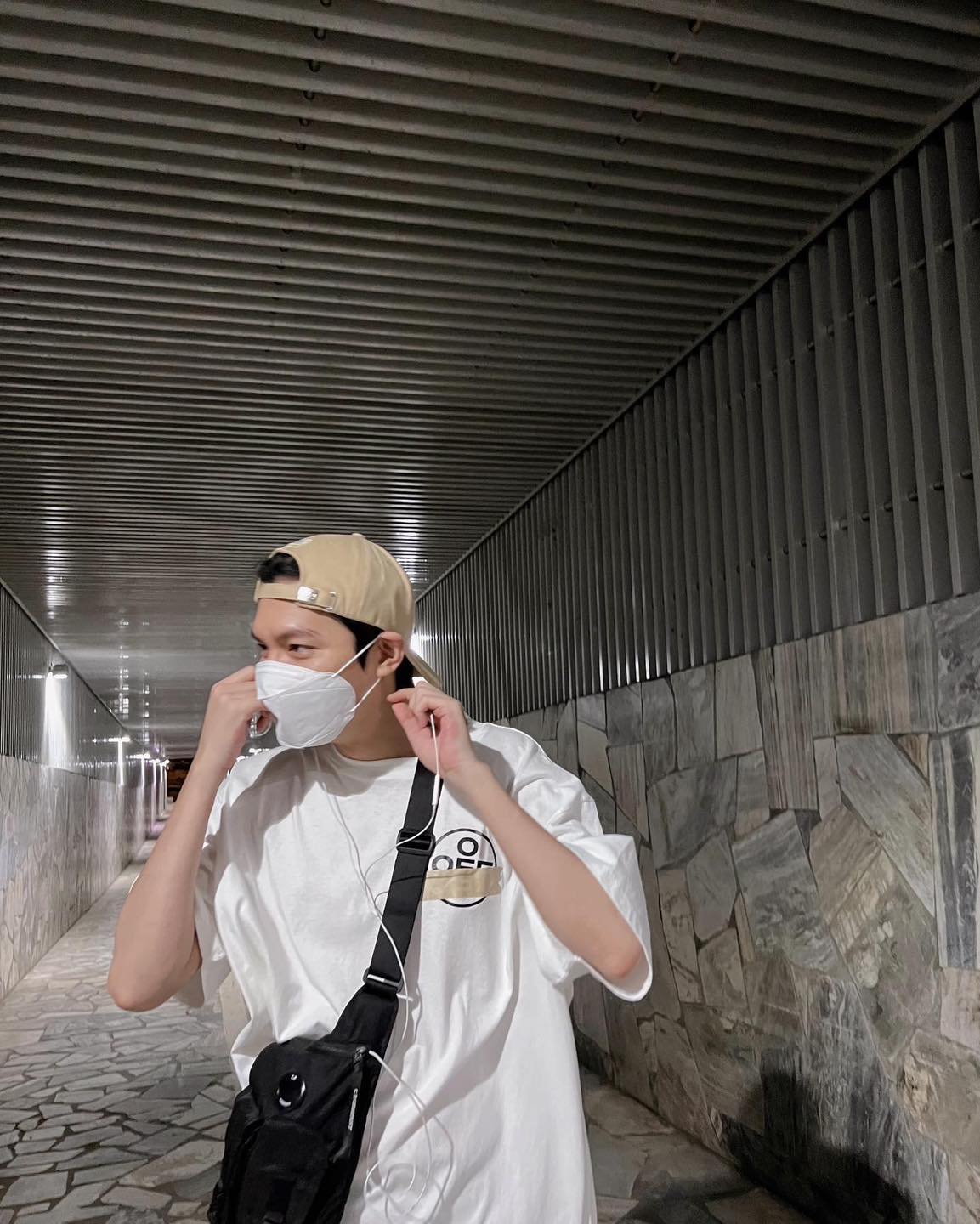 패완얼이지만 패션도 갖춘 이민호👀 이미지2