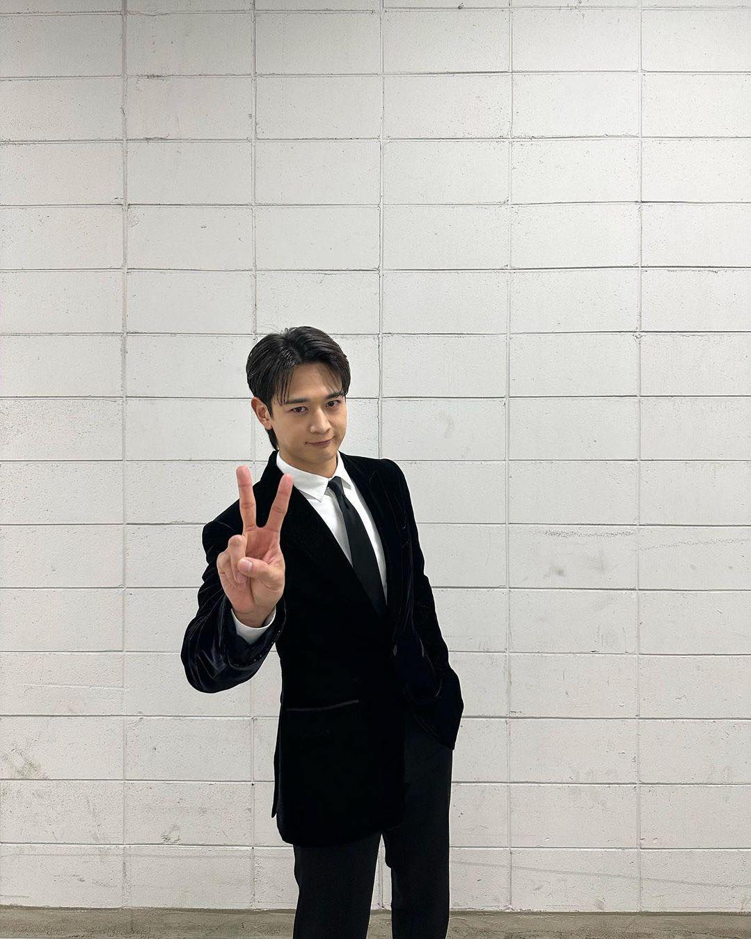 민호와 민호 패션🔎 이미지6