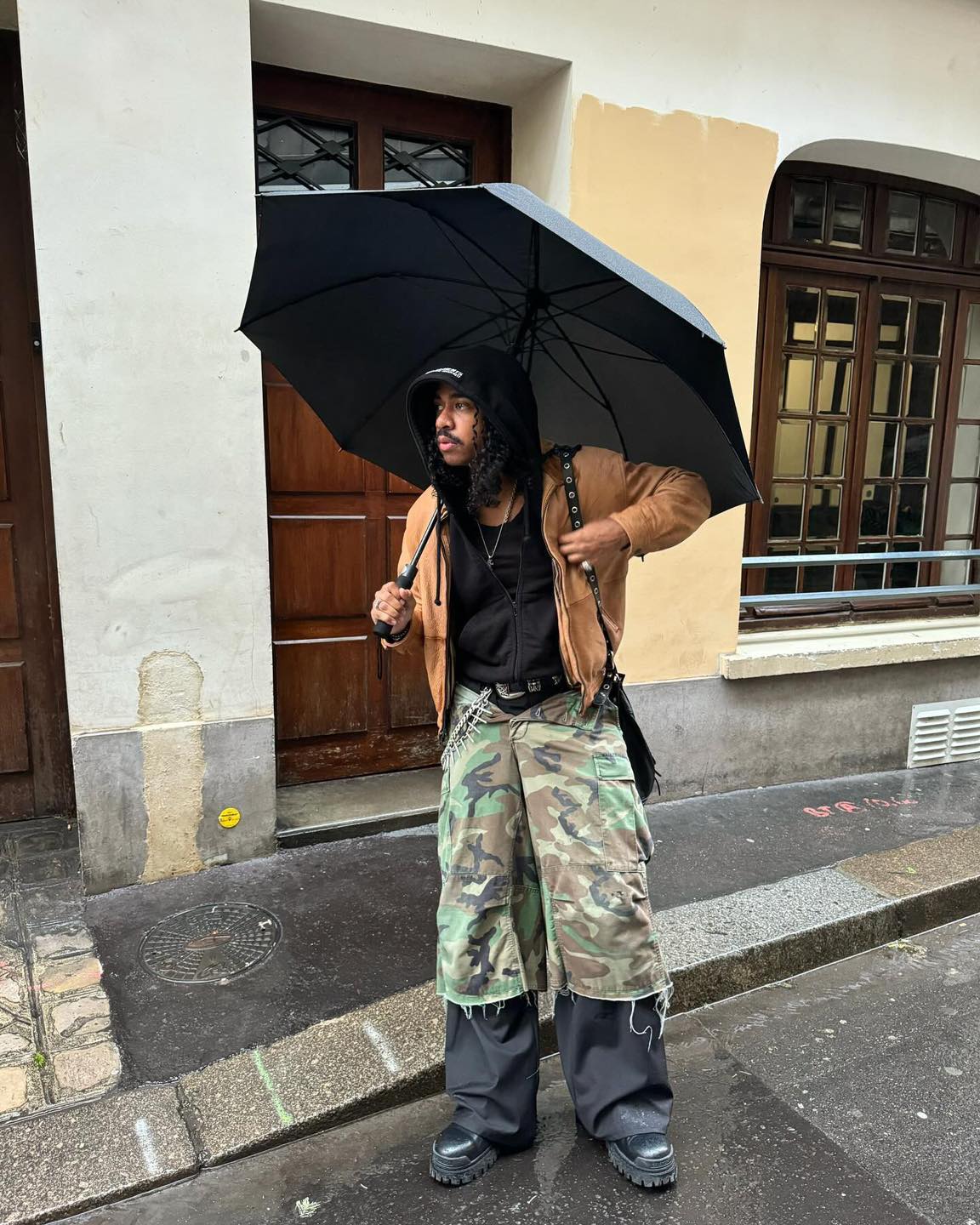 봄비는 차갑다... 🌧️ 이미지4