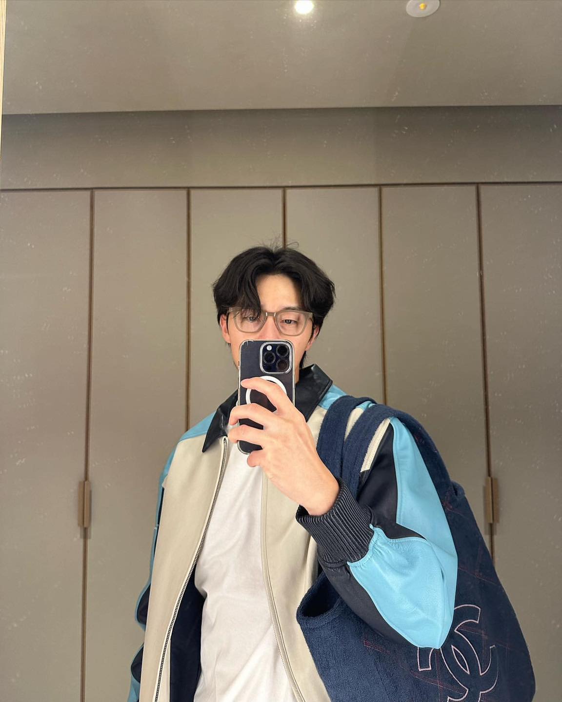 샤넬백도 거뜬한 형들👜 이미지