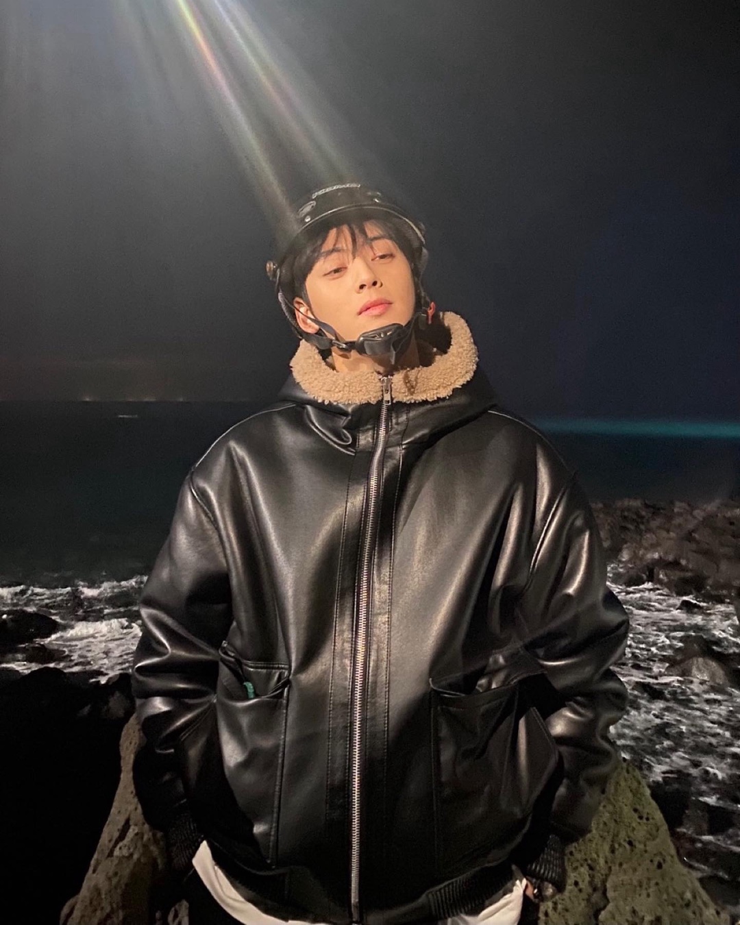 오늘은 무스탕으로 묵직하게🦬 이미지