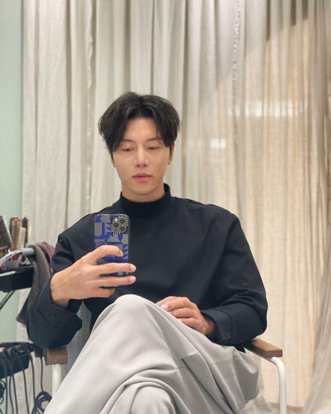 깔끔하게 코디하는 음문석 데일리👔 이미지7