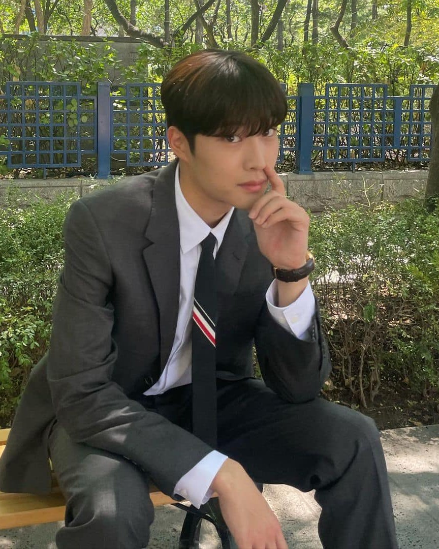 깔끔한 톰브라운 시그니처 타이👔 이미지2