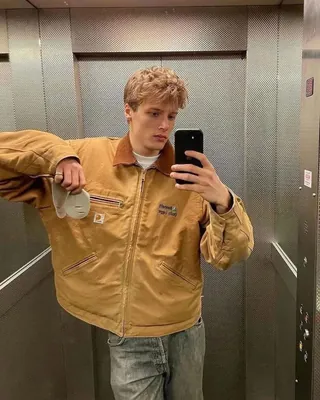 겨울 아메카지 아우터 끝판왕
칼하트 워크자켓 하나씩 쟁여두자🛒😎 이미지