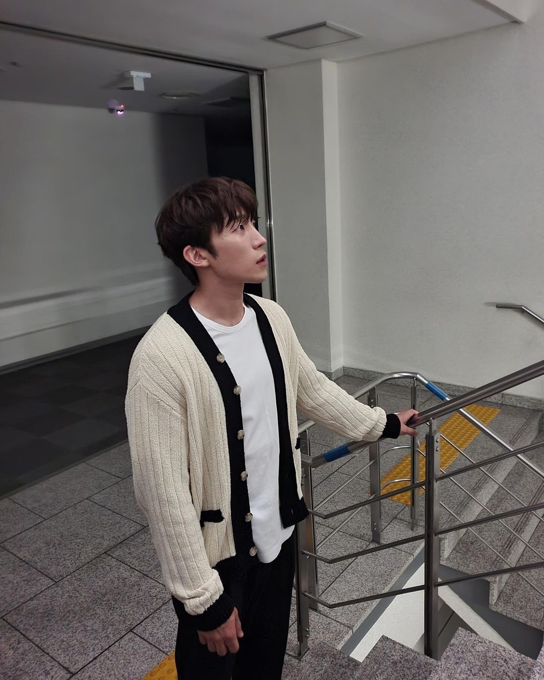 슬슬 준비해야 할 봄 가디건🛒​ 이미지