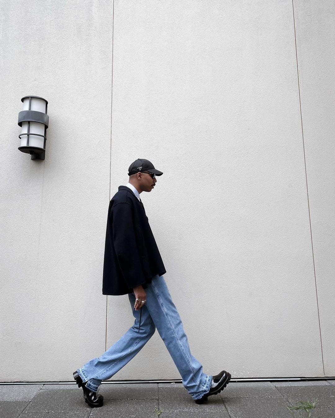 검정블레이져+데님 진리조합🎱 이미지