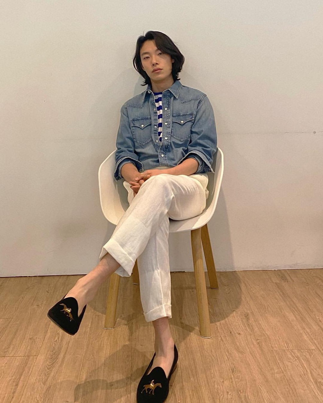 봄에 걸쳐주는 청자켓 코디👖 이미지3