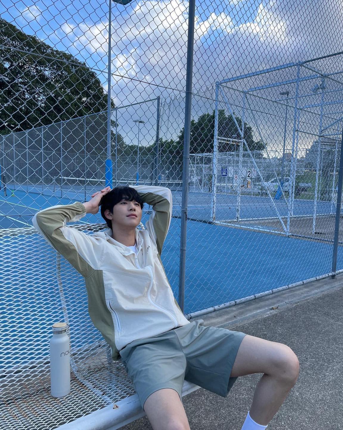 훈훈한 안효섭 봄 코디 참고🔍 이미지4