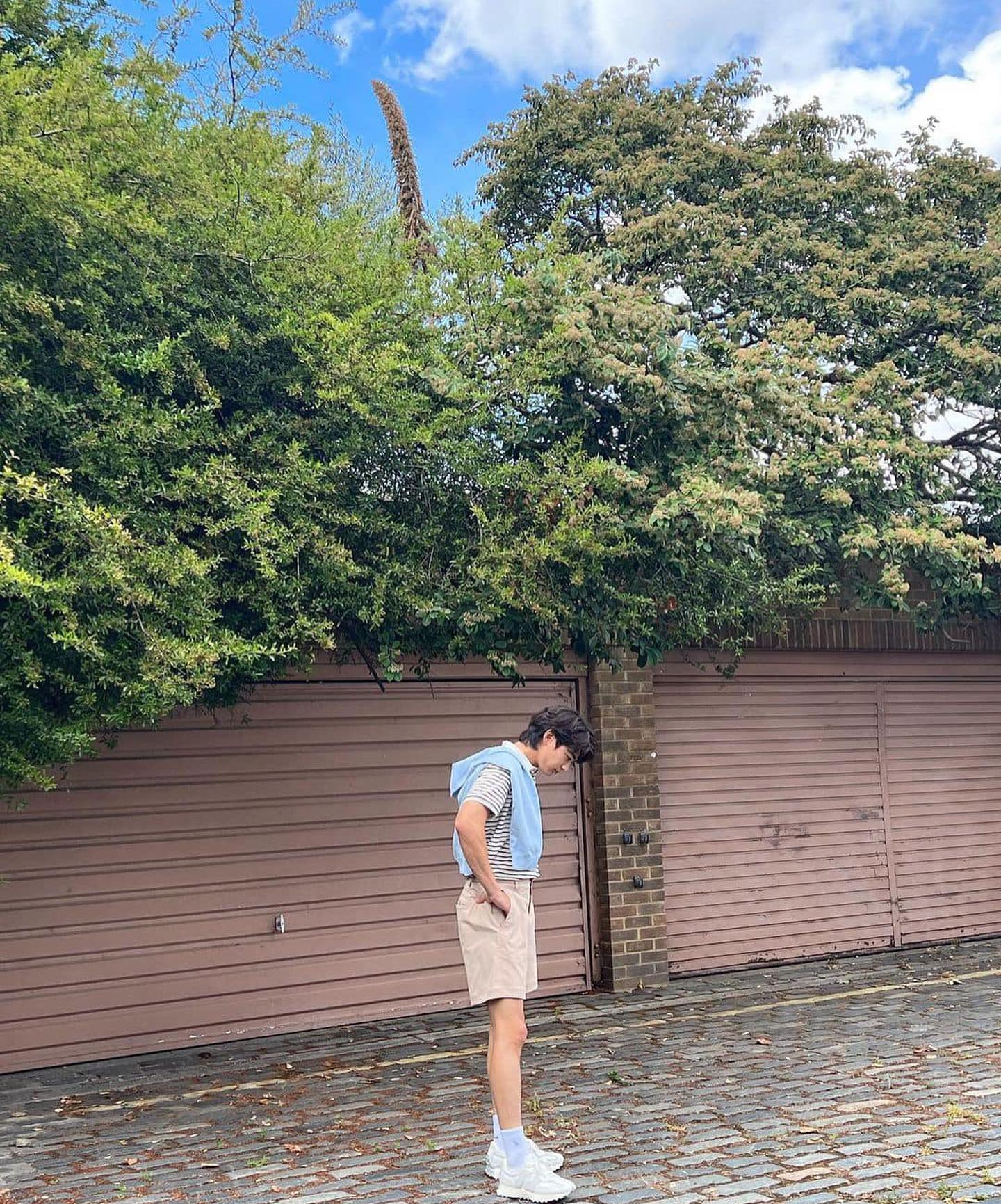 편하게 베이지 치노쇼츠 툭🦦 이미지