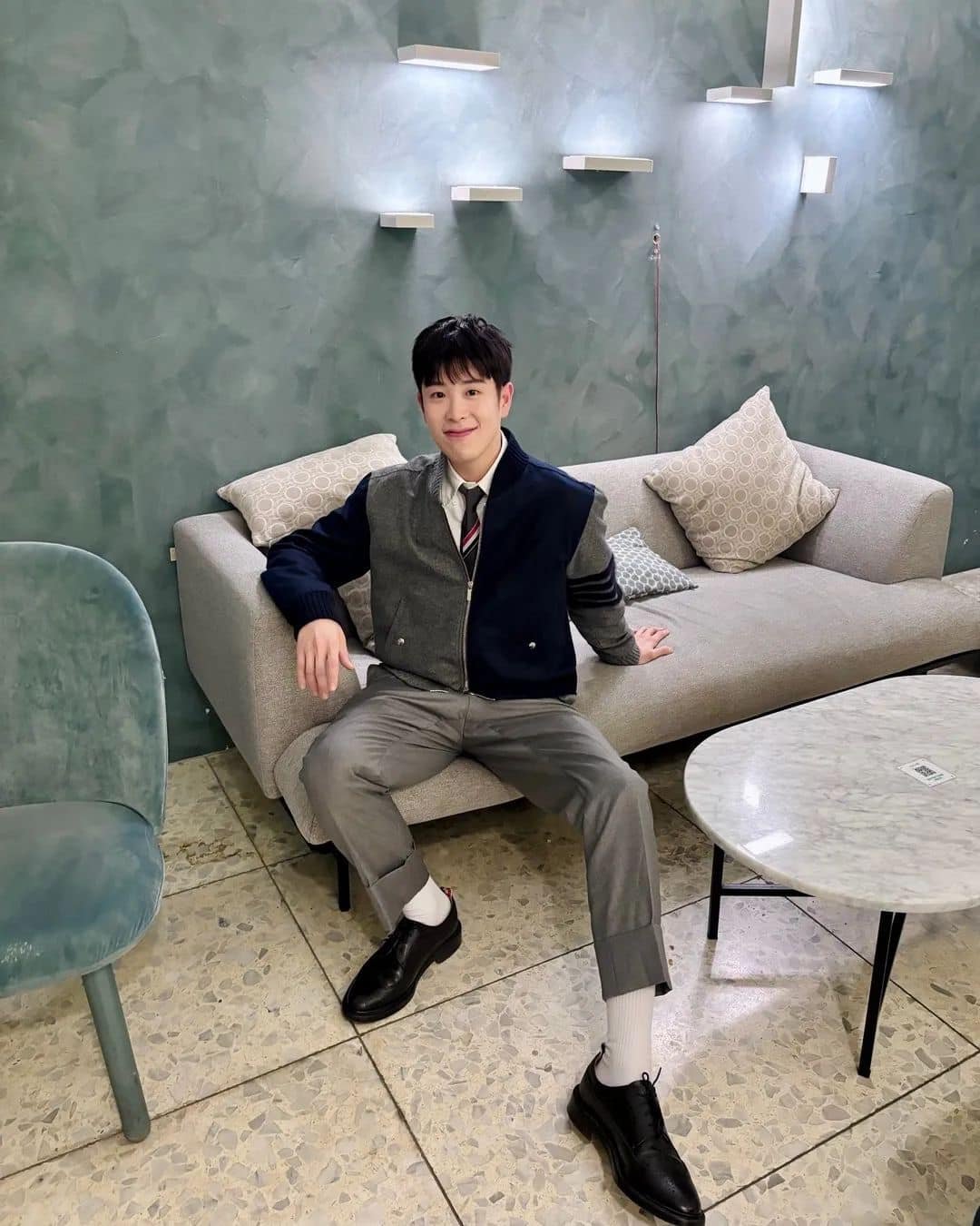 깔끔한 톰브라운 시그니처 타이👔 이미지4