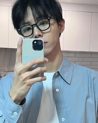 안경 + 셔츠 조합 킹정🤓 이미지