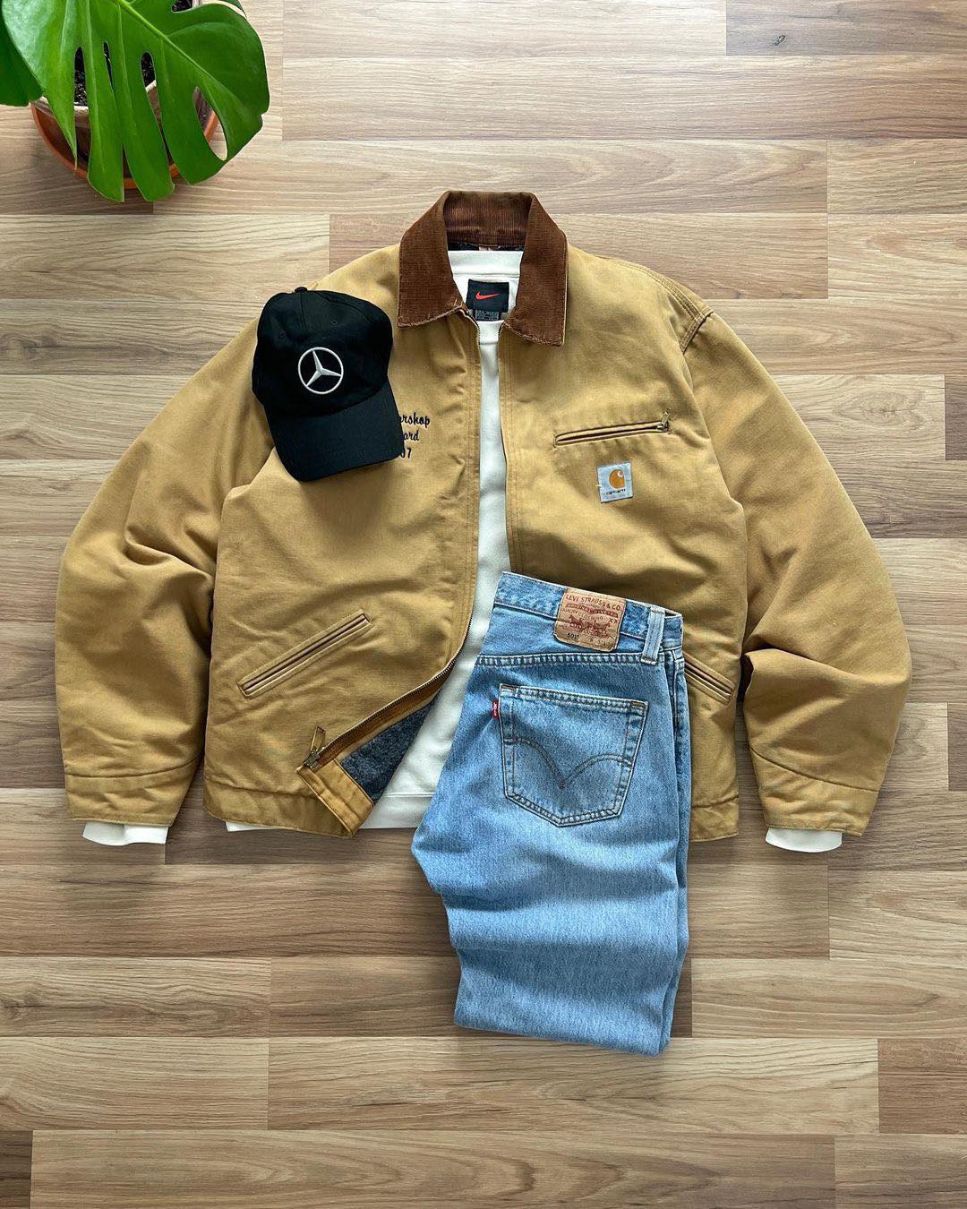 칼하트는 클래식이라고 봐야지🔨 이미지