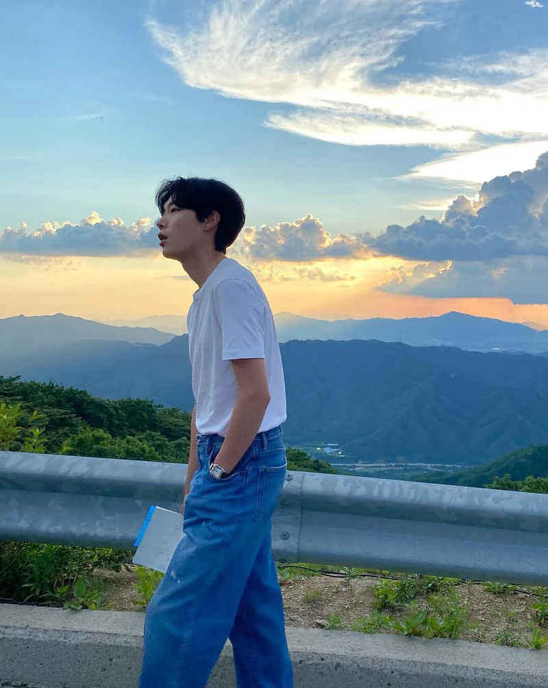흰 티엔 워싱진이지👖 이미지1