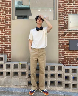 더워도 음질 포기 못해🎧 이미지