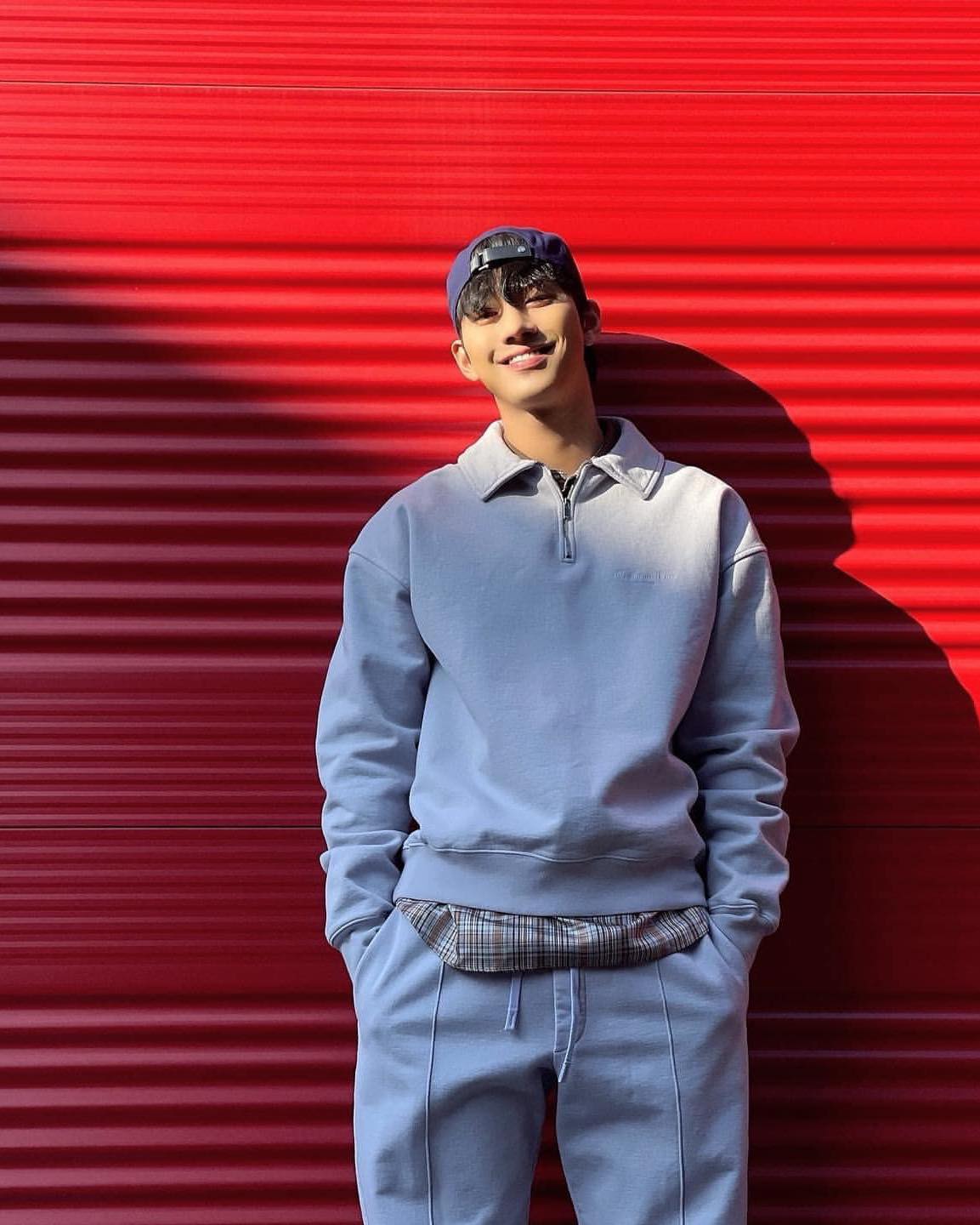 훈훈한 안효섭 봄 코디 참고🔍 이미지5