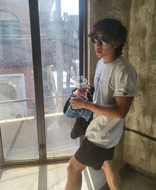 습한 날씨엔 반바지로 버티기🥵🔥 이미지