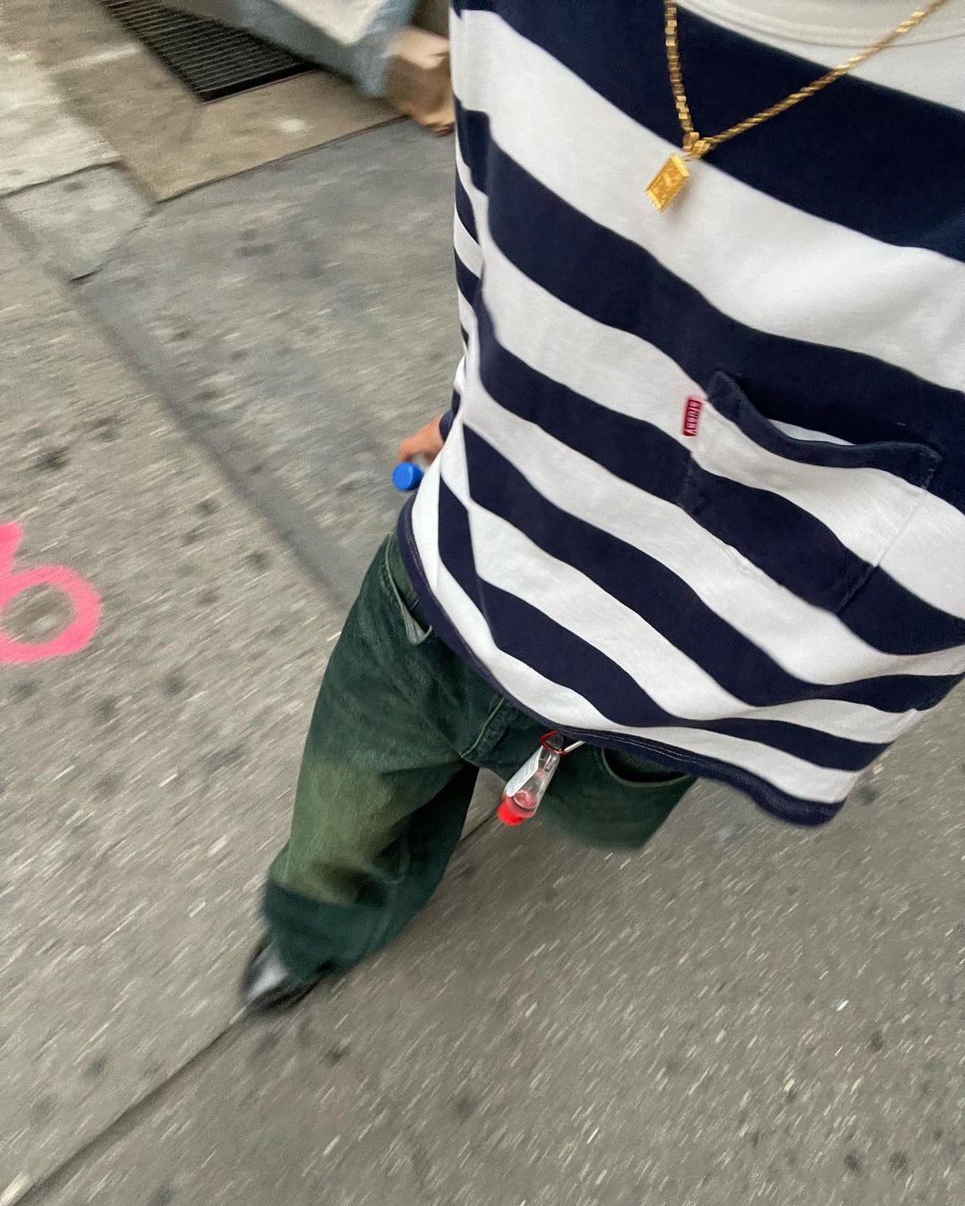 단조로움 피하는 스트라이프 참고👔🏁 이미지