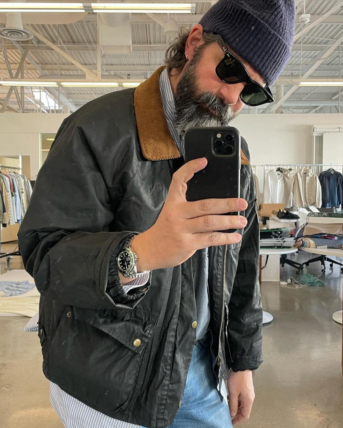 목표 : 수염 간지나게 기르기🧔‍♂️ 이미지